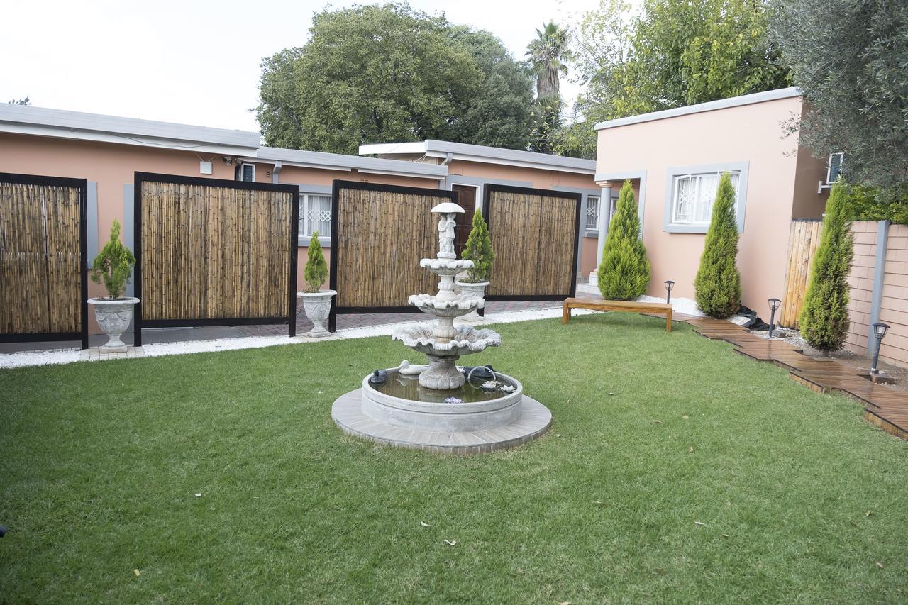 Comfort Guest House Pretoria Exterior photo